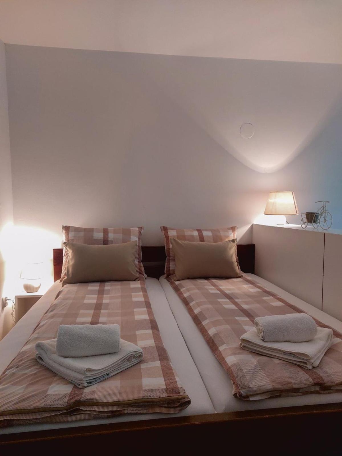 Apartman Rejna SJJ Exteriör bild